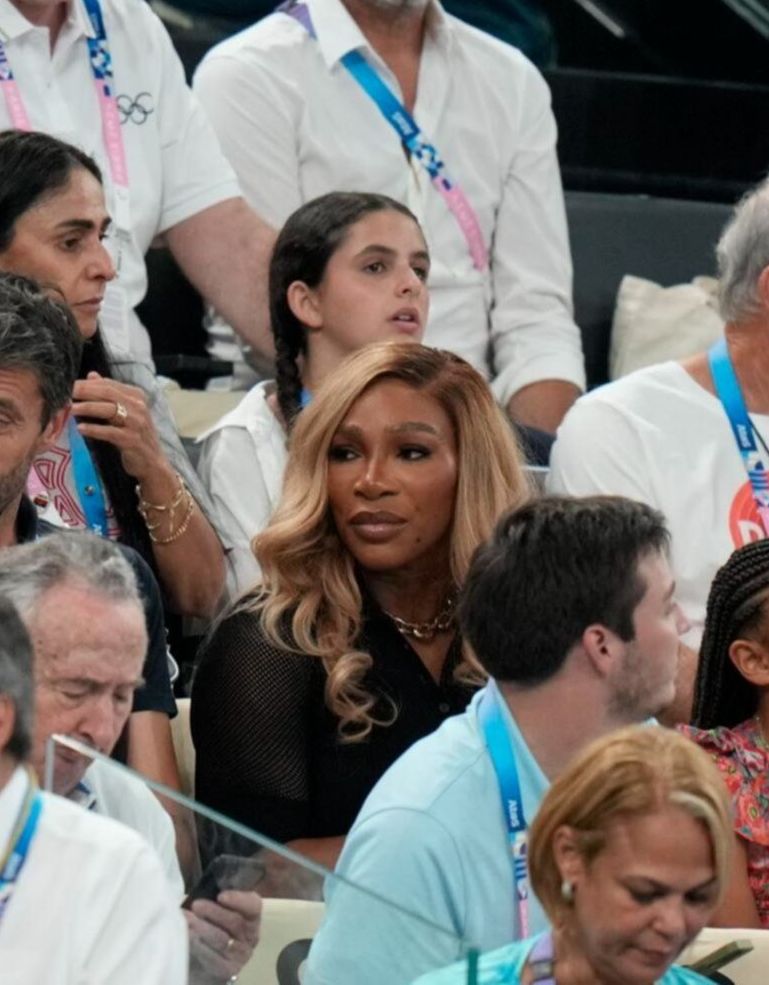 Serena Williams expuso a un reconocido restaurante de París por no dejarla entrar