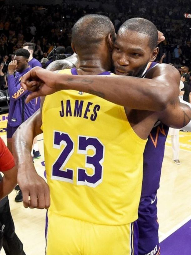 El reencuentro entre LeBron James y Kevin Durant, 5 años después