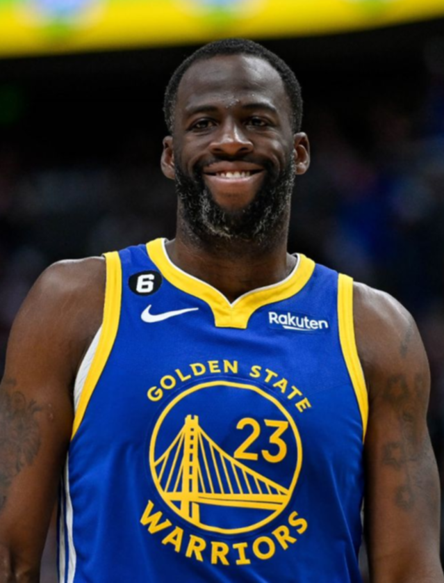 Esta es la extravagante cadena de testículos de diamantes que compró Draymond Green