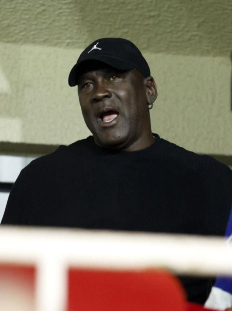 Los "ojos amarillos” de Michael Jordan generaron dudas sobre su salud: qué explicó