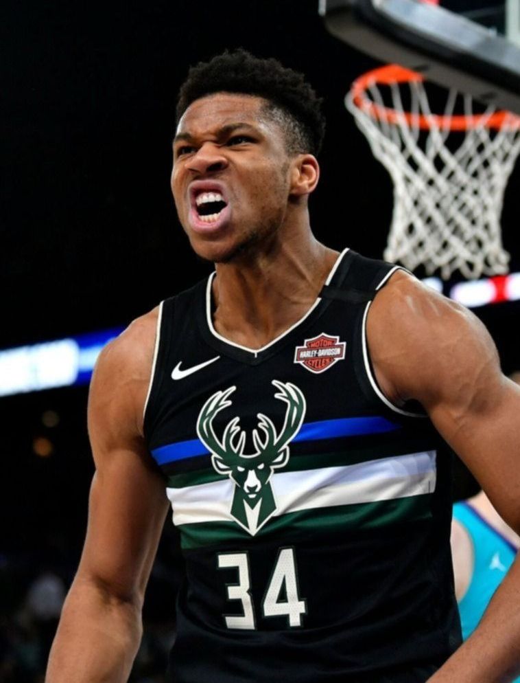 Giannis Antetokounmpo, ¿prefiere un año dorado en la NBA o clasificar a los Juegos Olímpicos?