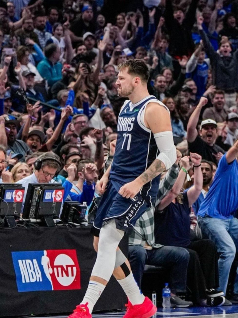 Enfermo y con la rodilla maltrecha, Doncic superó a Michael Jordan