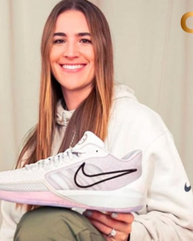 Sabrina Ionescu causa gran sensación en la NBA por sus zapatos Nike exclusivos