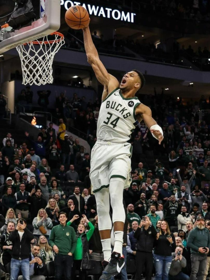 Así fue la inédita reacción de Giannis Antetoukounmpo en la NBA