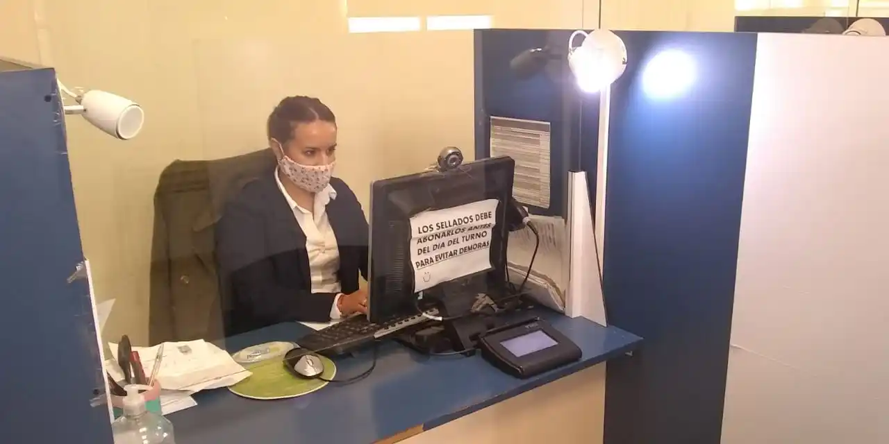 Los empleados públicos deberán volver a trabajar "con su ritmo habitual"