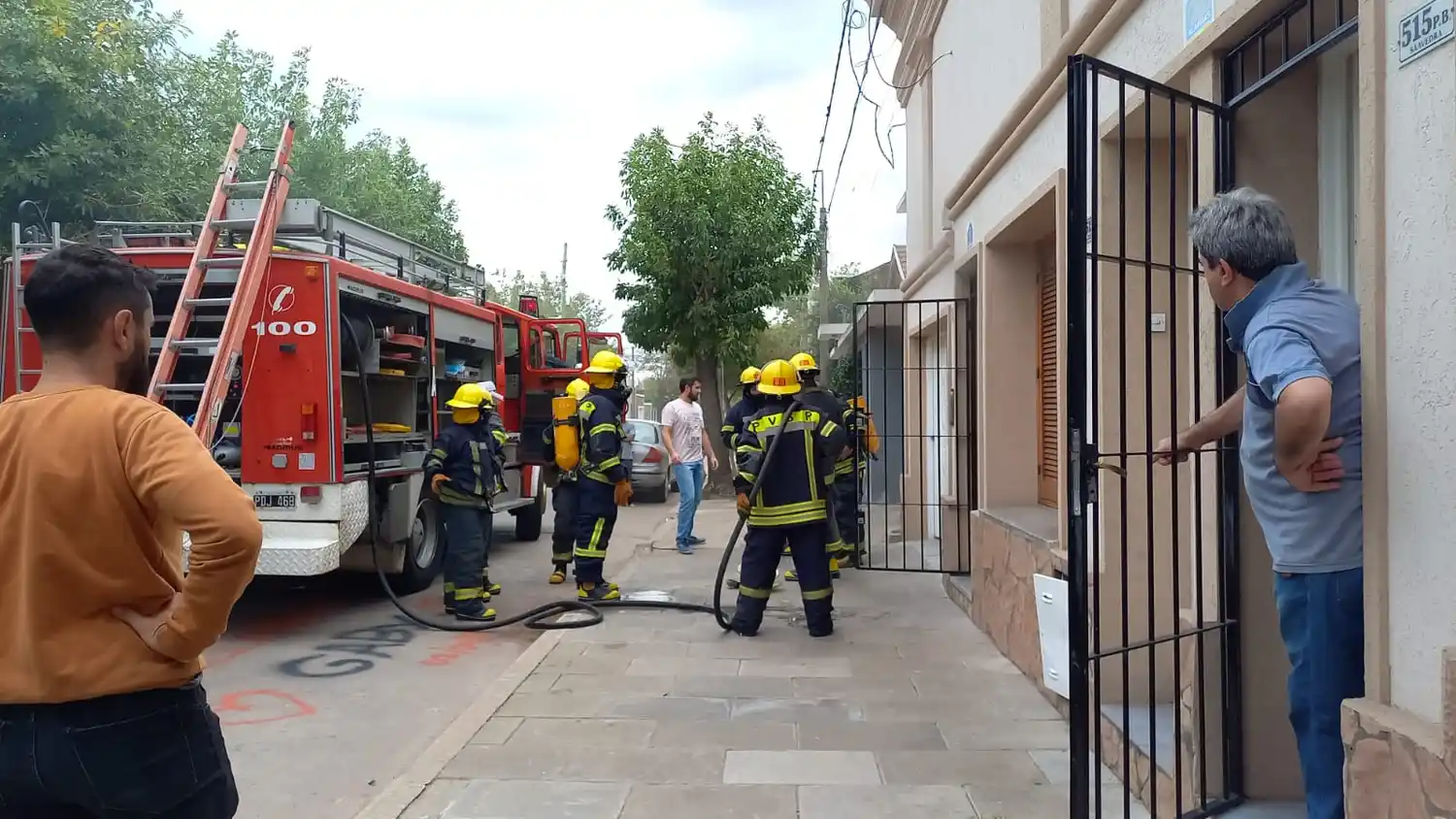 Incendio en Saavedra y Bottaro