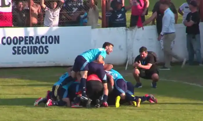 Gritó campeón: Tandil ganó por penales la final de la Copa País