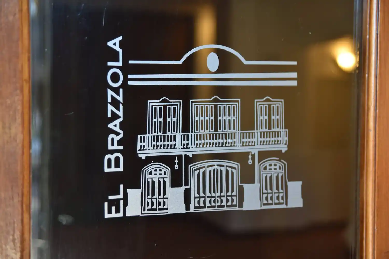 Teatro Brazzola: Se presentará el Lago de los cisnes del grupo edad contemporánea