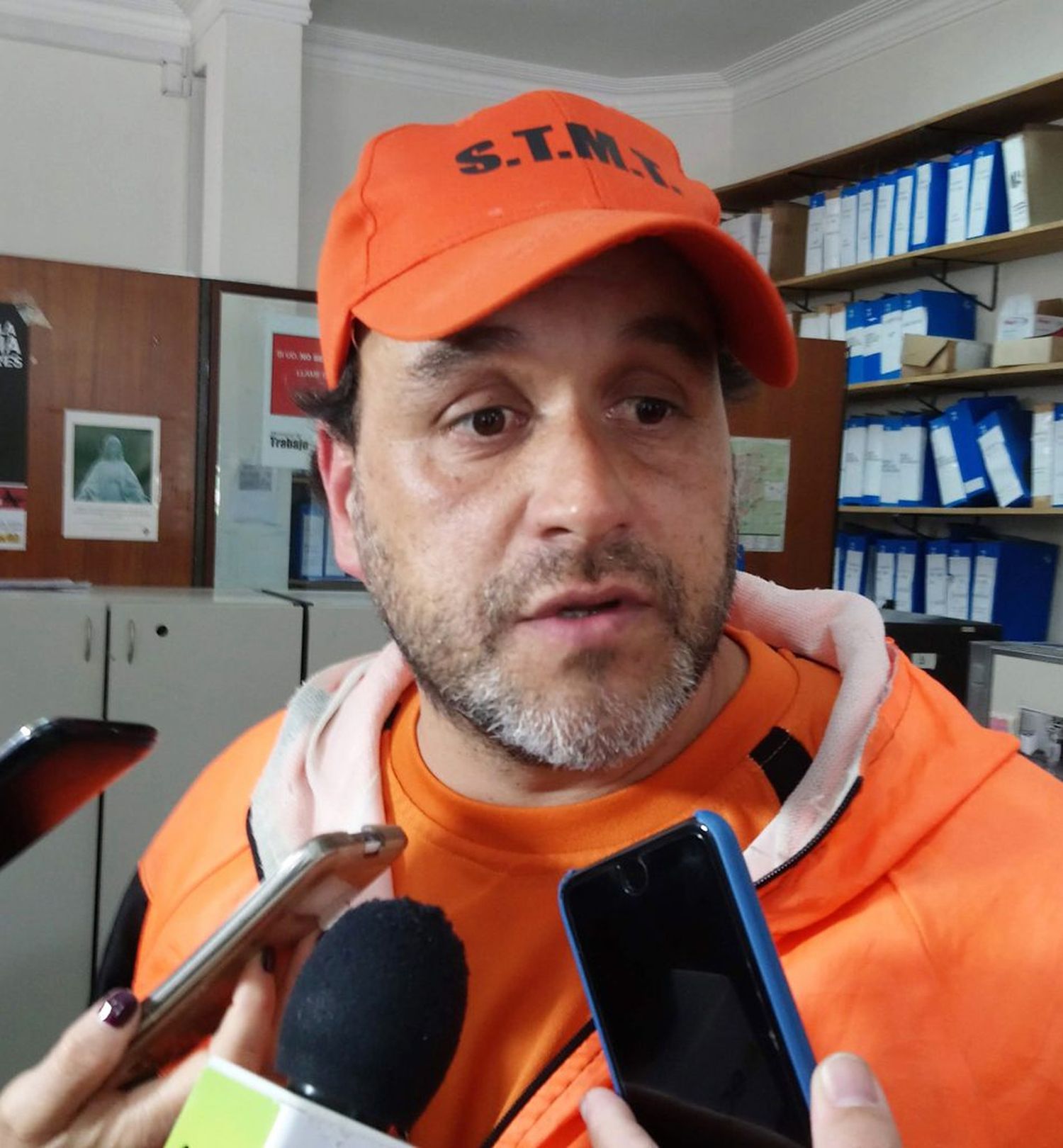 Trabajadores municipales iniciaron  el paro y calificaron al Ejecutivo como “recurrente violador de  normas de seguridad e higiene”