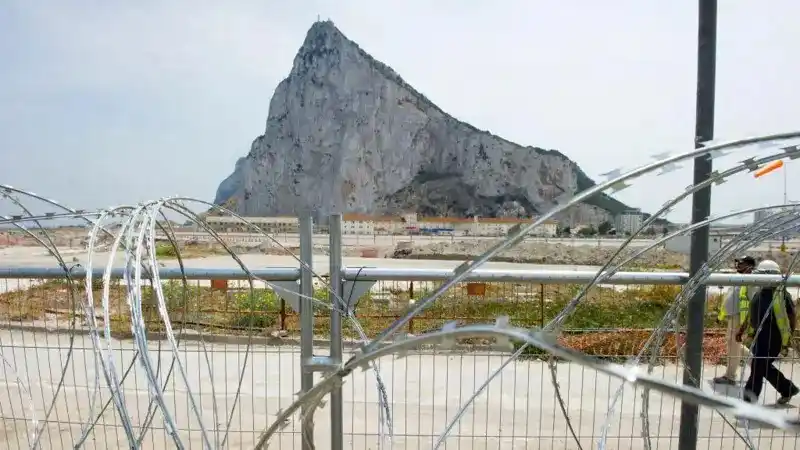 La verja (valla) de Gibraltar desaparecerá tras más de un siglo de historia.