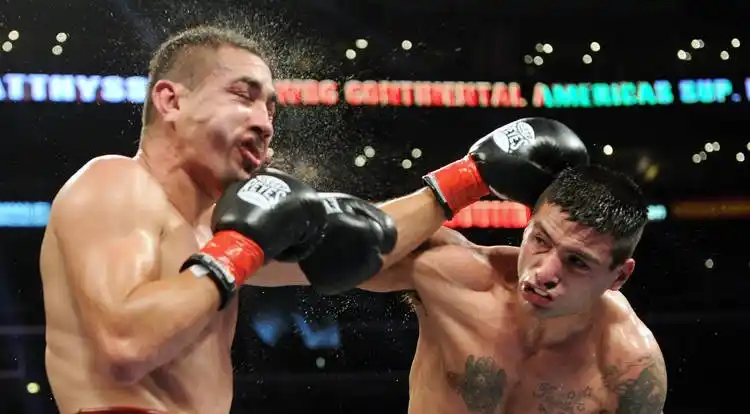 VIDEO: Los mejores golpes de la tremenda pelea de Matthysse y Provodnikov
