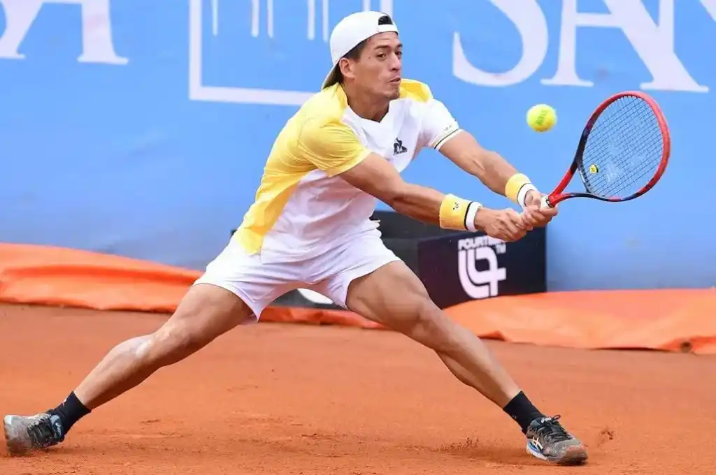 Sebastián Báez avanzó a los cuartos de final del ATP de Lyon