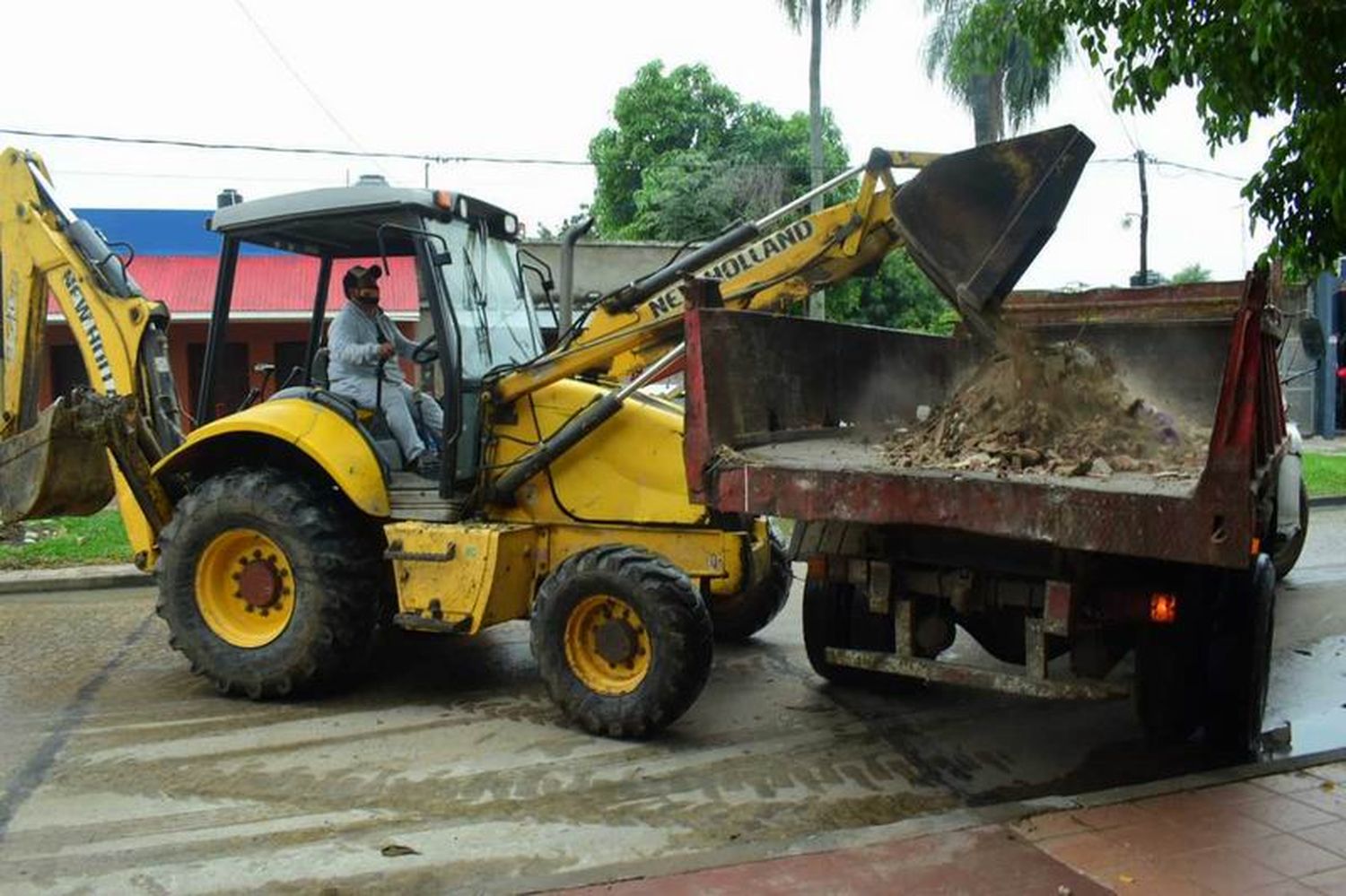 La comuna encaró operativos de limpieza integral que beneficiaron a numerosos barrios