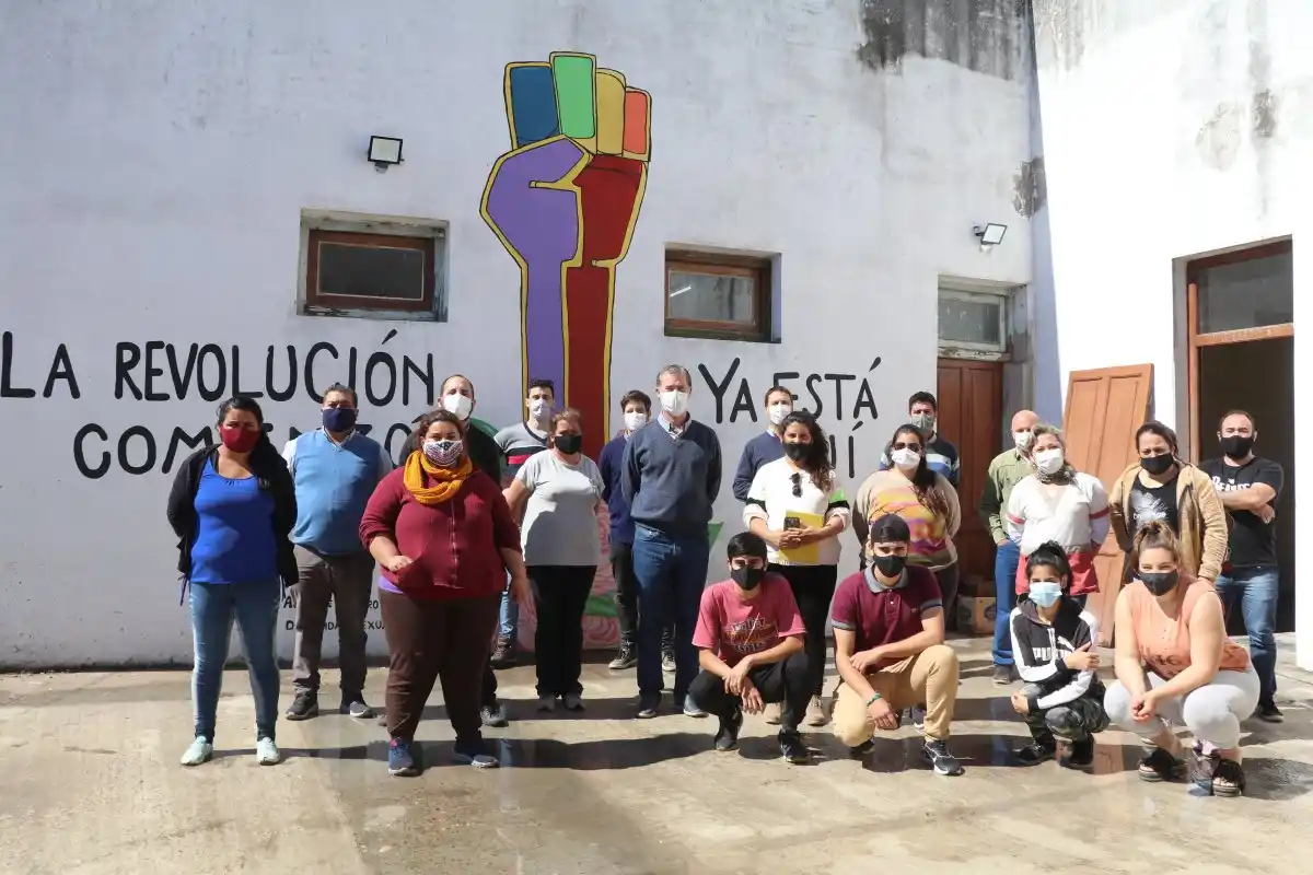 El intendente Piaggio recorrió el avance de obra de Casa Redes 2