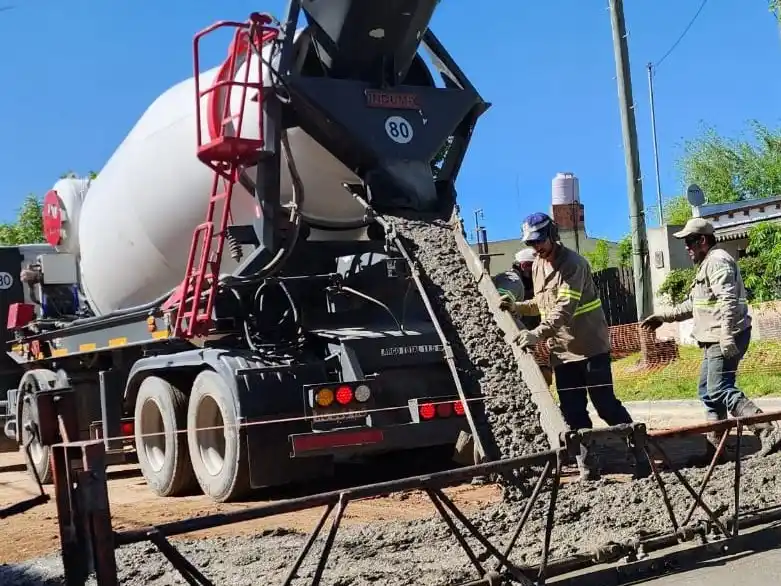 Autorizaron adicionales y ampliaron plazos en dos obras de repavimentación en hormigón