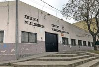 Con caloventores y burletes para frenar el frío, la Secundaria 4 decidió seguir en la virtualidad