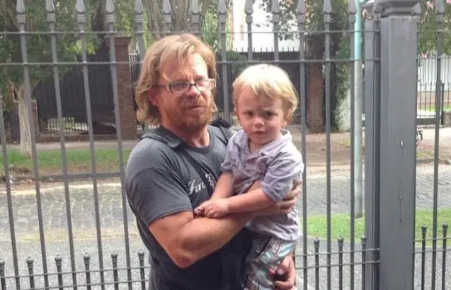 La conmovedora historia de un padre y su hijo que es viral en Facebook 