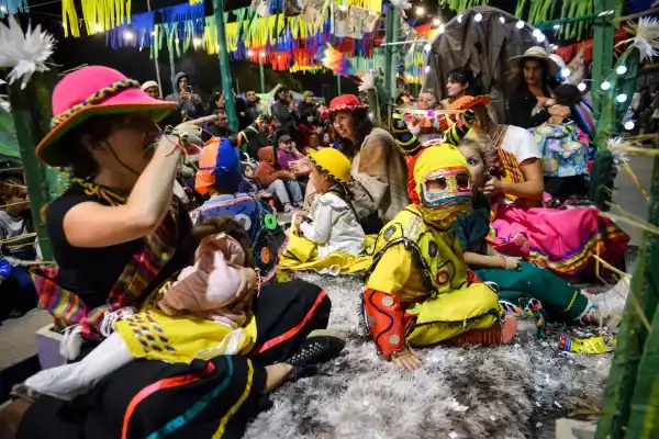 Con una asistencia multitudinaria de público se realizó una nueva edición del Carnaval Infantil
