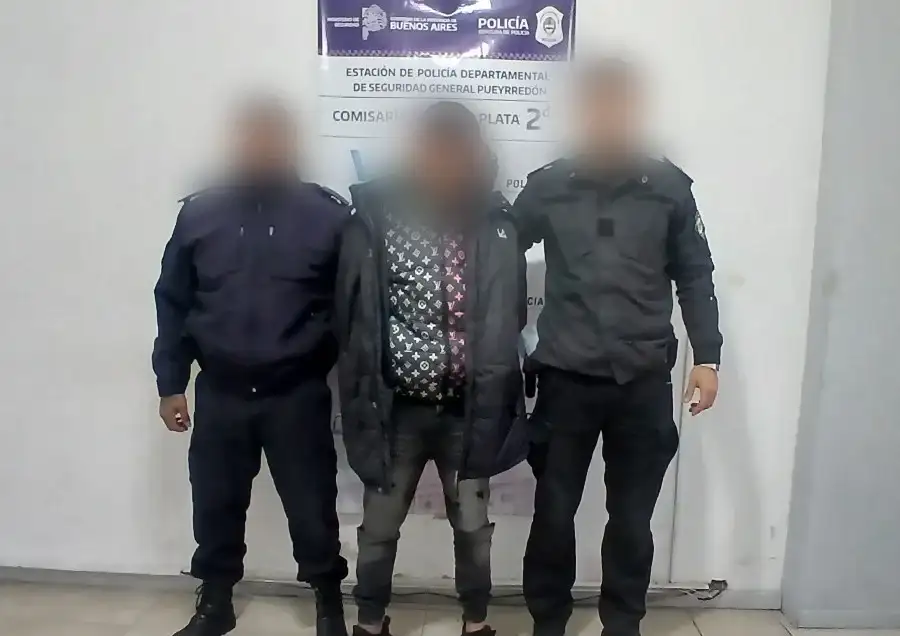 La acción se desarrolló en la intersección de Garay y Las Heras, en el marco de recorridas preventivas por personal de la Fuerza Barrial de Aproximación.