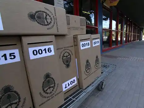 Tenemos la buena costumbre de votar