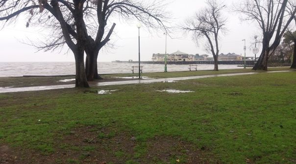 Nueva crecida en Quilmes pero sin evacuados