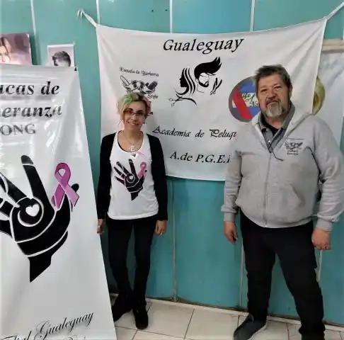 Las acciones solidarias de la Academia de Peluquería local

