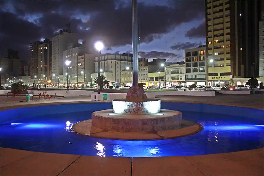 Reactivaron la fuente de la Rambla