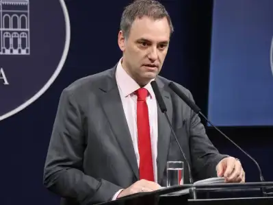 Adorni: declaran las dos jubiladas que le prestaron US$200 mil para comprar un departamento
