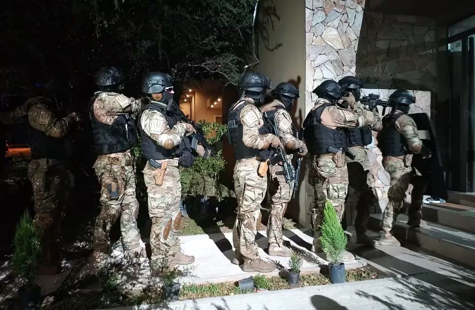 Operativo en Valle del Golf, Córdoba, para detener a familiares del narco ecuatoriano Fito Macías