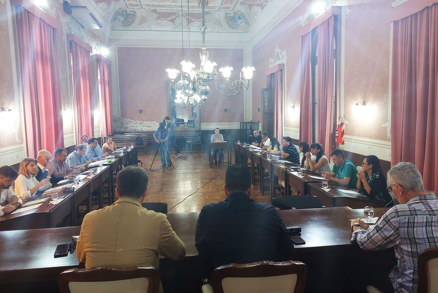 El Concejo aprobó el aumento de tasas y el 30 lo tratan los Mayores Contribuyentes