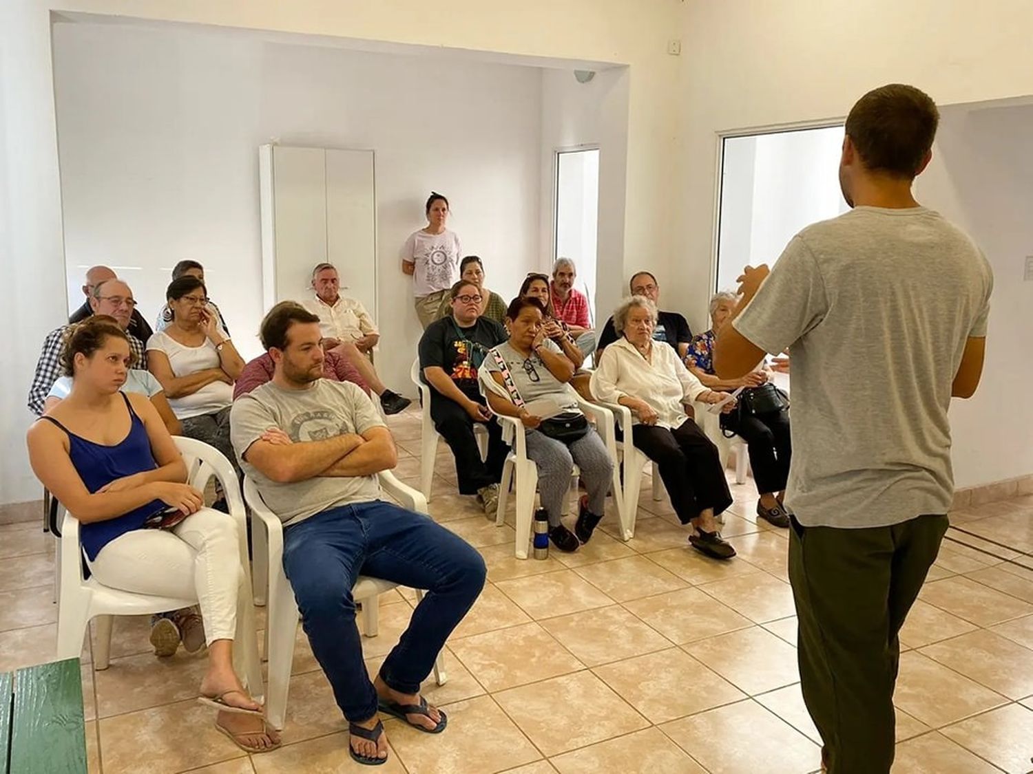 “Huerta en Casa” pasó por el centro Cura Brochero y prosigue el sábado en barrio Ciudad Nueva 