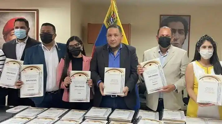 COMISIÓN DE ALACRANES anuncia culminación de investigaciones contra la AN de Juan Guaidó