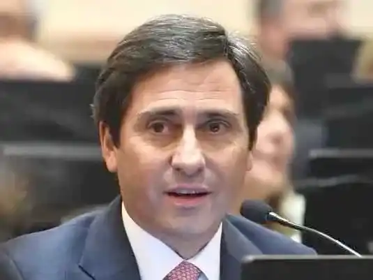 El Pro evalúa apoyar remoción 
de Manuel Adorni en el Senado