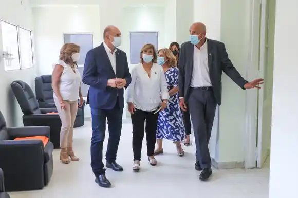 Perotti anunció la creación de un efector especializado en oncología en Santa Fe