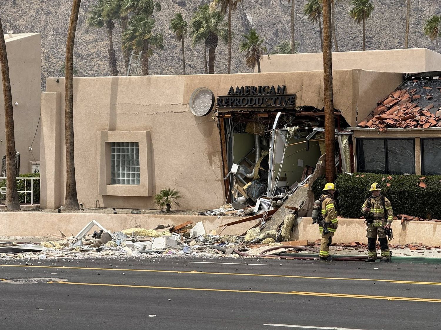 EXPLOSIÓN en CALIFORNIA deja al menos un muerto