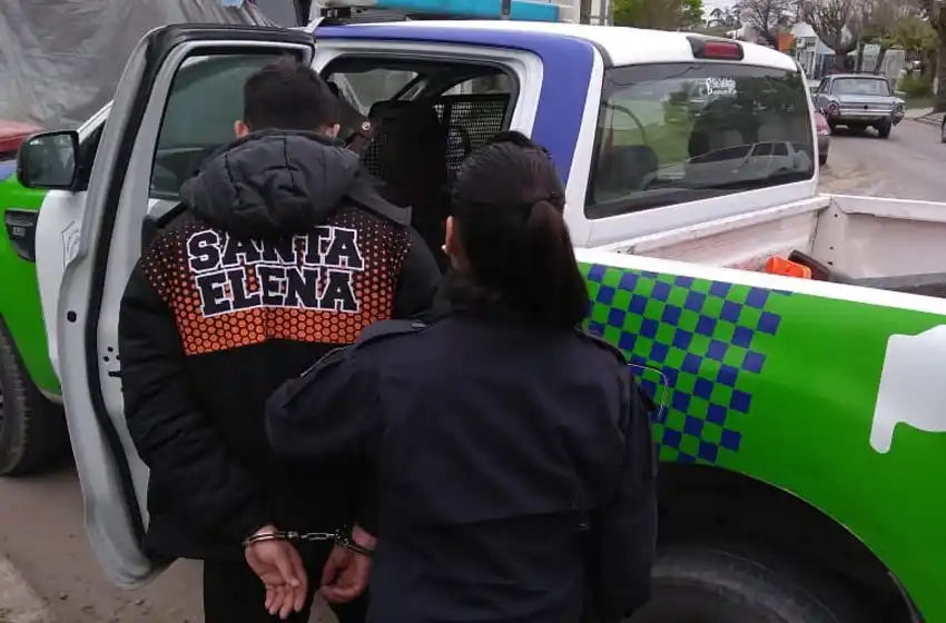 Un agente penitenciario fue detenido por robo en el barrio 9 de Julio