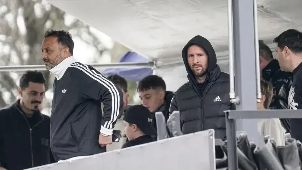 La primera aparición pública de Lionel Messi después de la final del Mundial: fue a ver un partido de la C