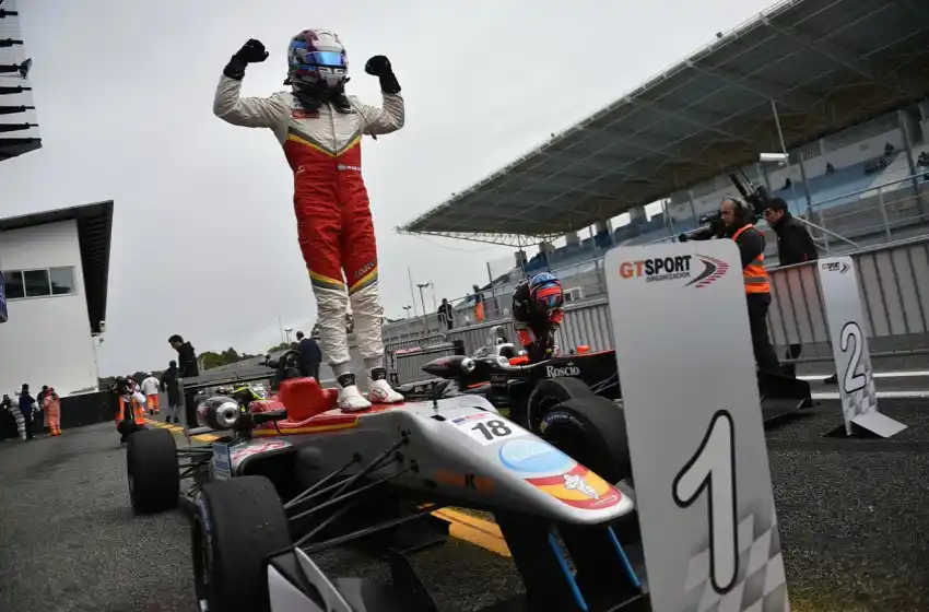 Marcos Siebert ganó la segunda carrera en Estoril