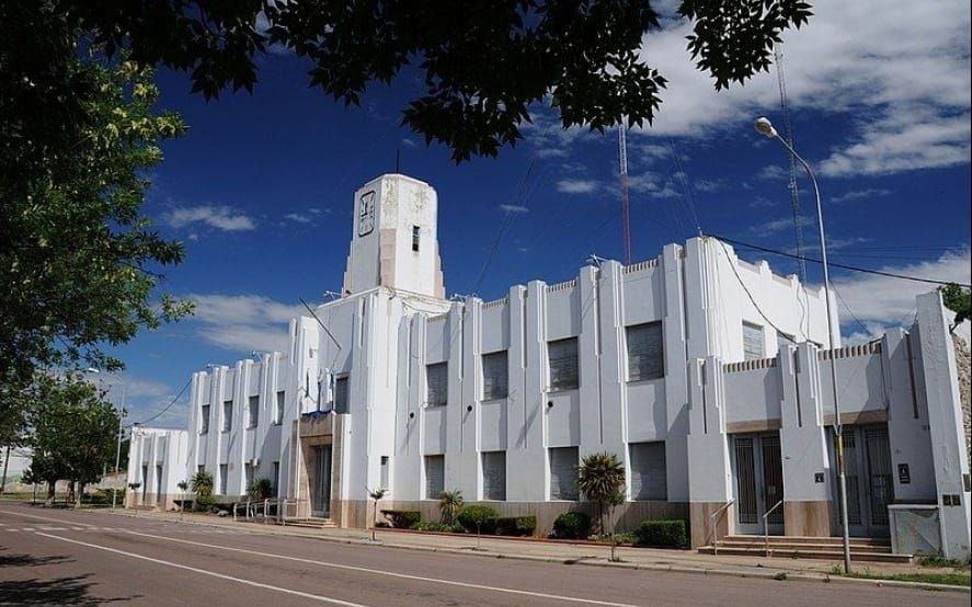 Puan: el ex intendente fue denunciado y los trabajadores municipales siguen sin cobrar