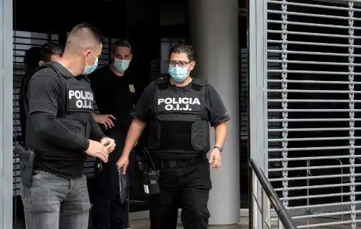Allanan CASA PRESIDENCIAL de Costa Rica: detienen empresarios en operación anticorrupción