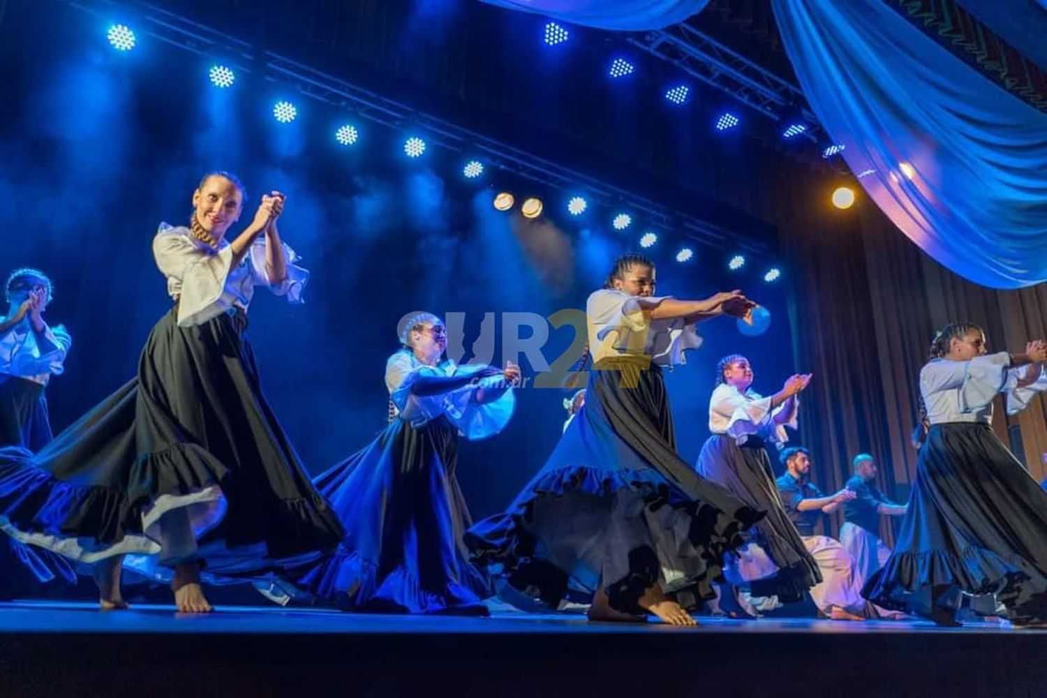 Velada artística por el Día de la Independencia en Chovet