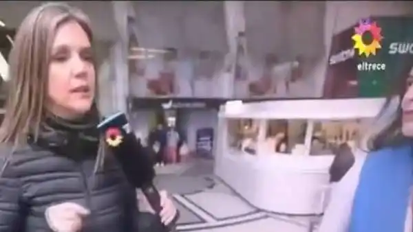El mal momento que pasó una periodista platense que fue insultada en vivo por una transeúnte en pleno móvil de TV