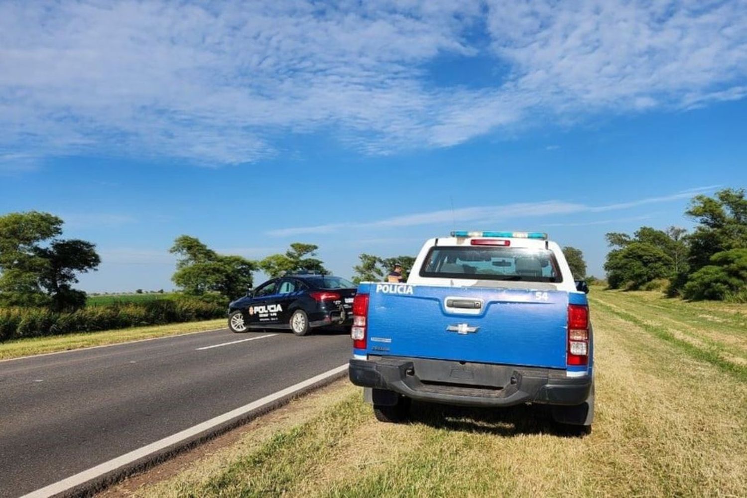 El accidente obligó a las autoridades a desviar el tránsito.