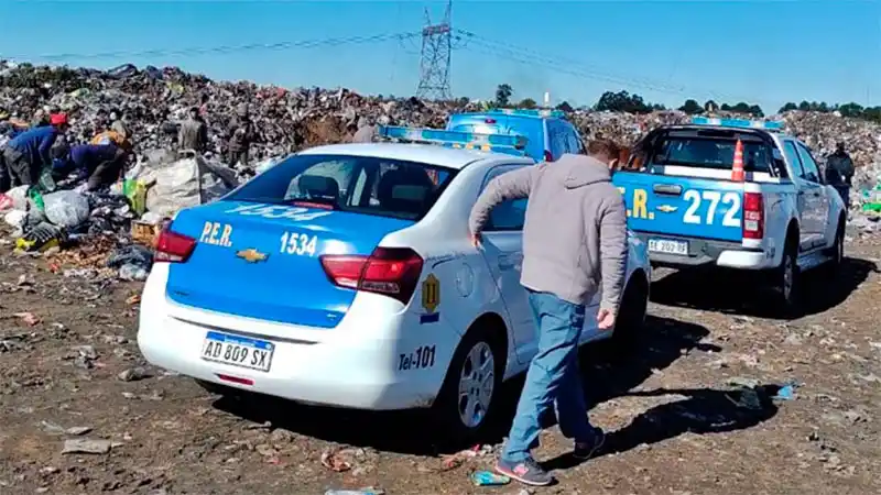 Hallaron un feto en un basural: buscan dónde fue recolectada la bolsa que lo contenía
