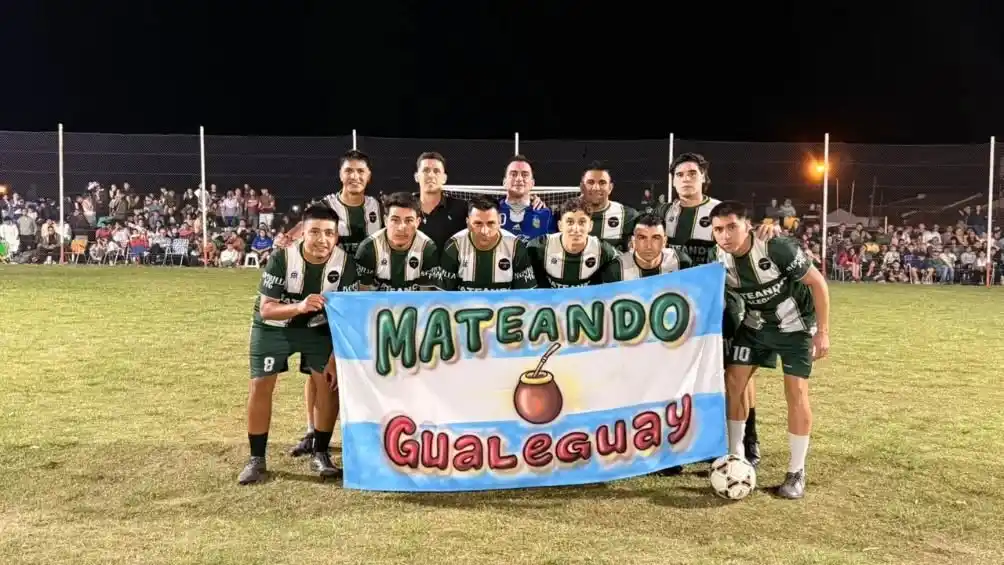 Mateando campeón en una final inolvidable del papi fútbol de Larroque