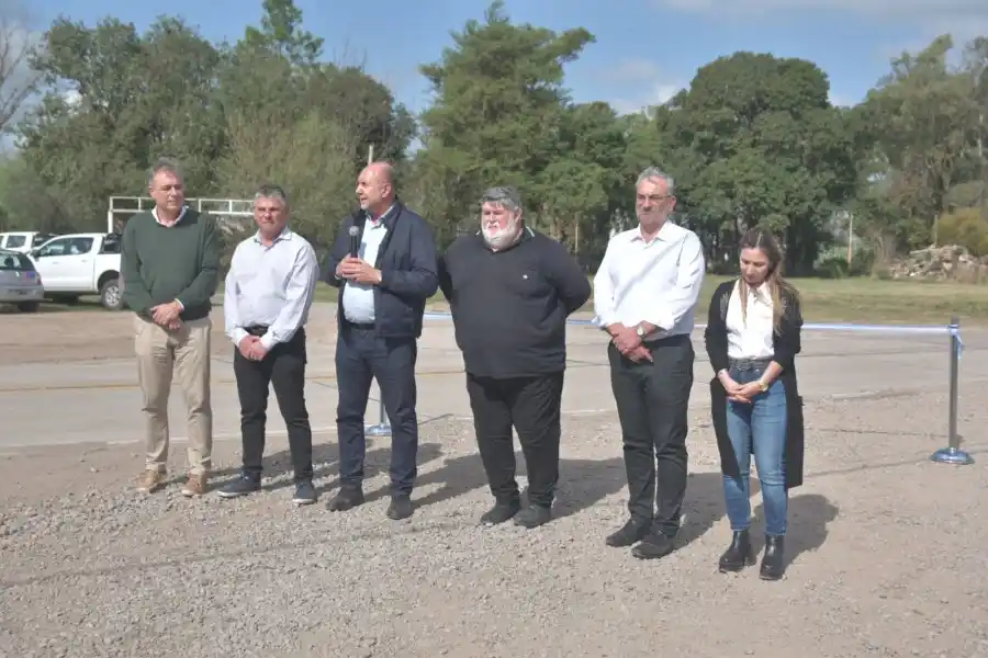 El Gobernador inauguró la repavimentación de la Ruta provincial Nº 70