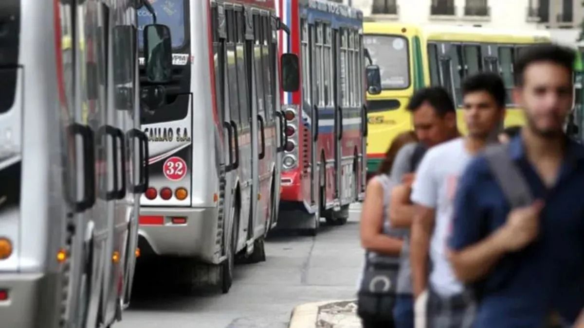 A partir de julio aumentan un 8% los colectivos y trenes del AMBA: Cuánto costará el boleto
