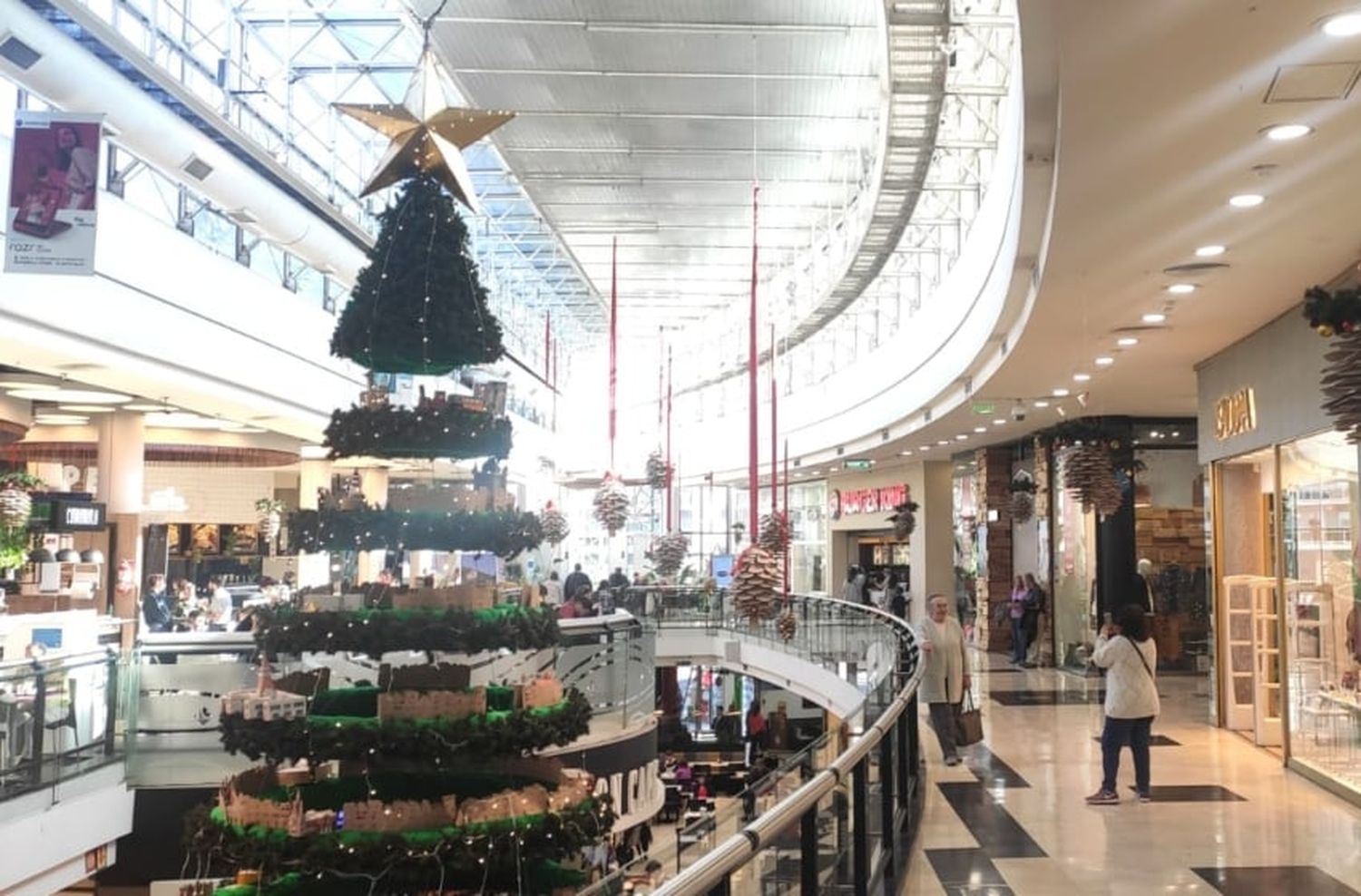 Los Gallegos Shopping trae un mes lleno de navidad y su homenaje a los 150 años de Mar del Plata