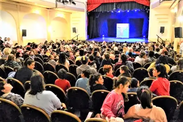 Chascomús de vacaciones: anuncian diversas propuestas teatrales para el receso invernal