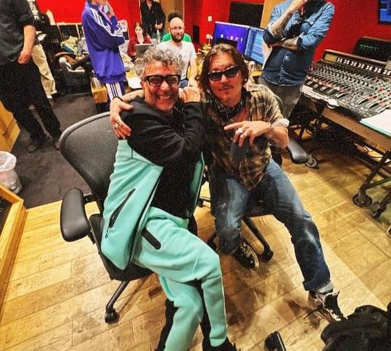 Fito Páez recibió una visita de película en los estudios Abbey Road de Londres